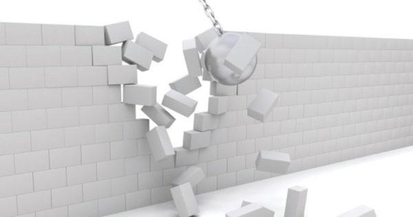 Ordine di demolizione in pendenza di richiesta di sanatoria